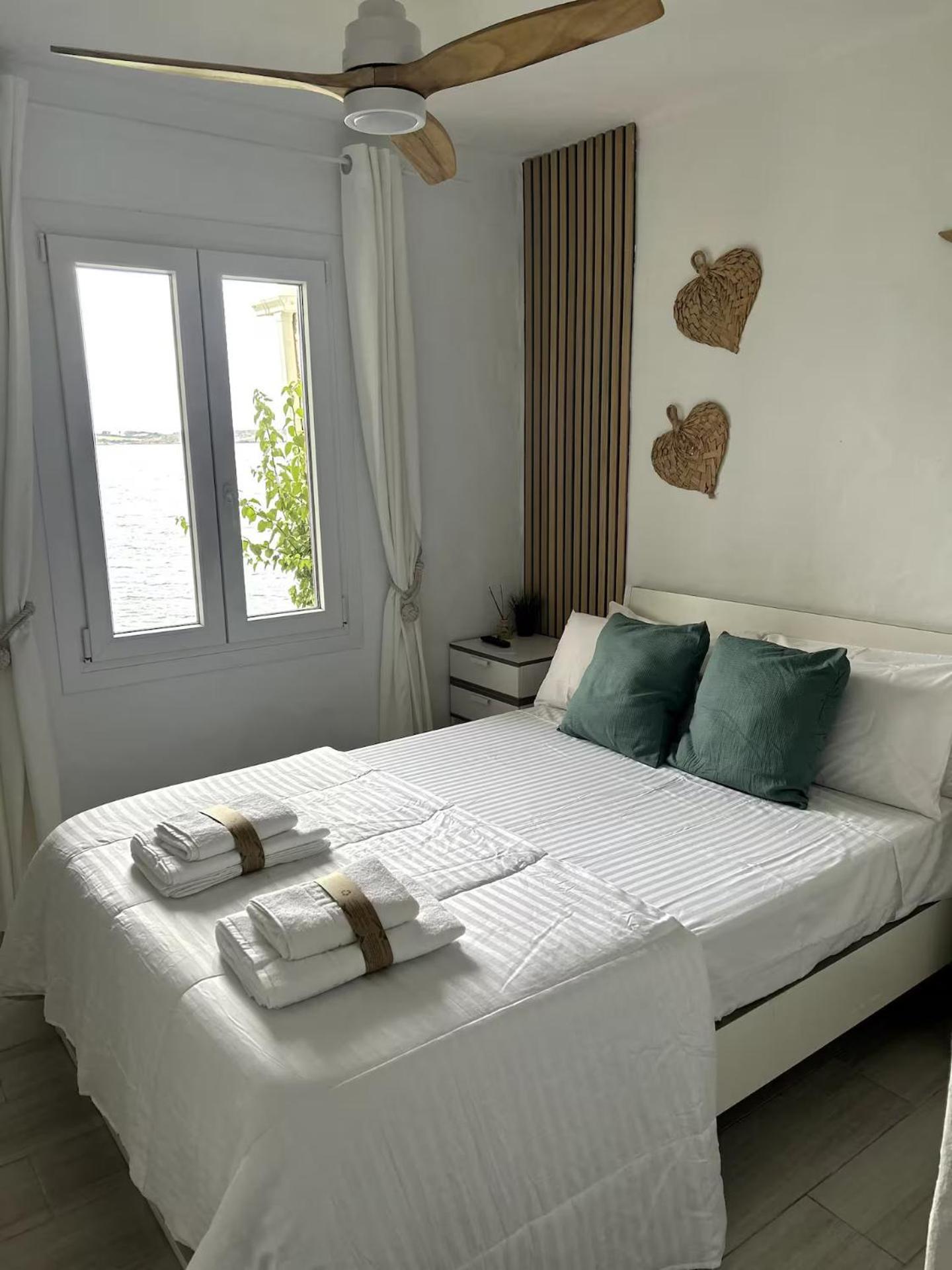 福尔内利斯Miravent Terraza Y Jardin Frente Al Mar Menorca公寓 外观 照片